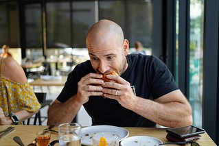 Adi Feriz - Burgers at Clyde’s!