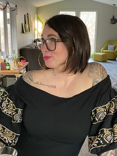 Covid-19 - This woman likes gold