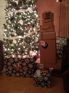 Bout to exchange gifts with that gf of mine... She is much better about wrapping things.