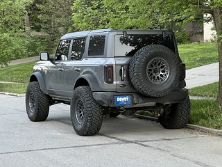 New Bronco in the hood! Looks so good with those wheels and 37s.