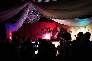 The kids are gettin down