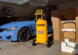 My new compressor arrived! I honestly can't believe that UPS delivers packages this size