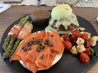 Cooking - Kari made this ridiculously tasty brunch