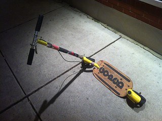 Running some NYE errands and introducing my go-ped to the chi city streets