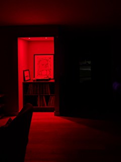 2737 - Red turntable