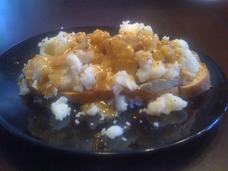 Whadoyou know about hot turkey sandwiches?