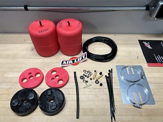 Bout to bag this Jeep to lift that saggin ass