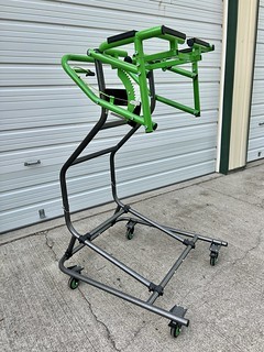 Goodbye, 2 door Jeep top lift pro…