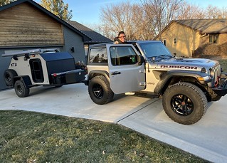 Camper - Hello, weekend