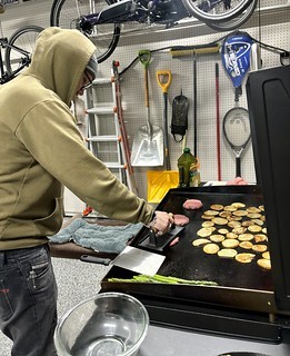 Cooking - Smashing in the garage
