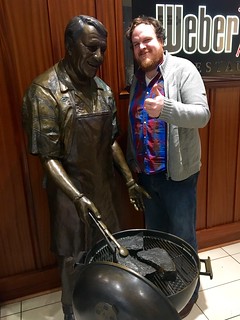 This dude and his steaks are like 1.3em