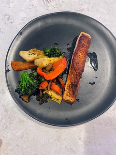 Look at this salmon splinter