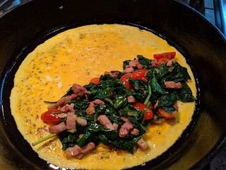 Cooking - Makin an omelette
