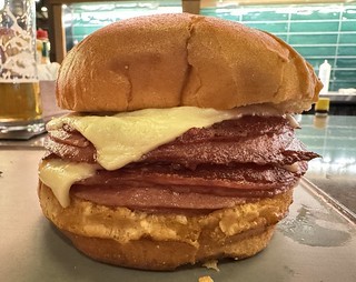 Sandwich - Ordered a fried bologna sandwich. Got this beast.