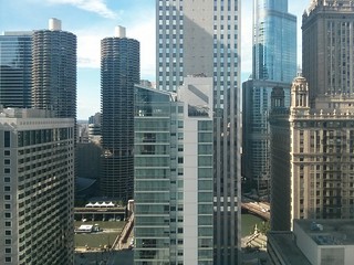 We're gonna go to that bar