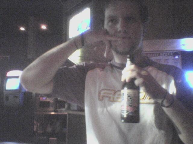 Goose Island Honkers Ale: I can't decide which I like better between this and Hex Nut. This beer ...