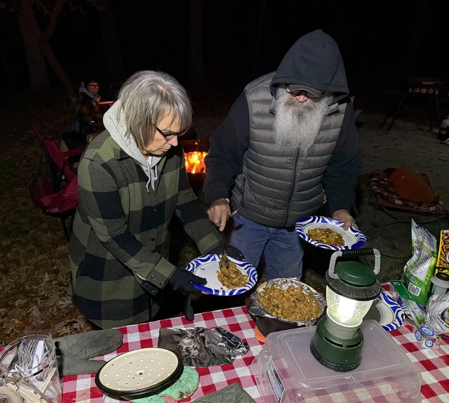 Chili mac by the fire