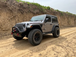 Off-roading - The Silver Stomper in the Loess Hills