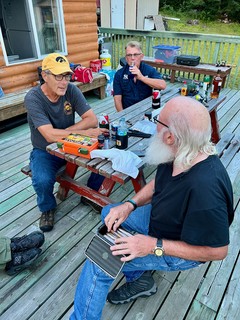 Bullshittin after the first day on the lake