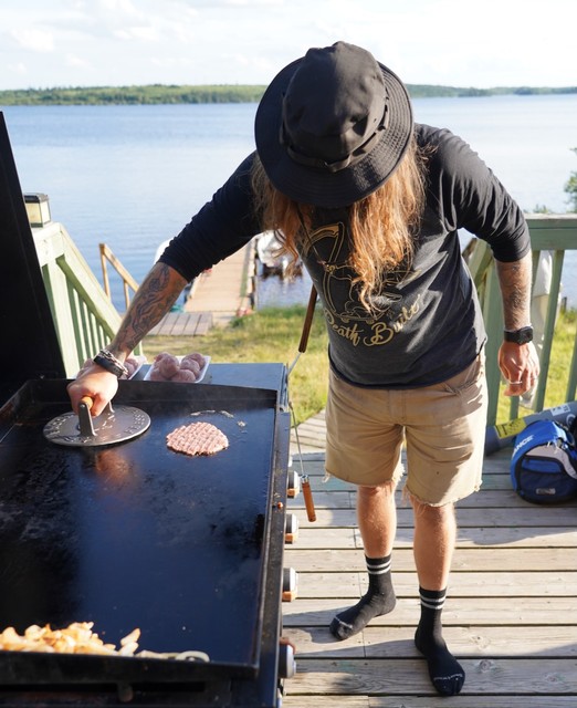 Smashin some burgers