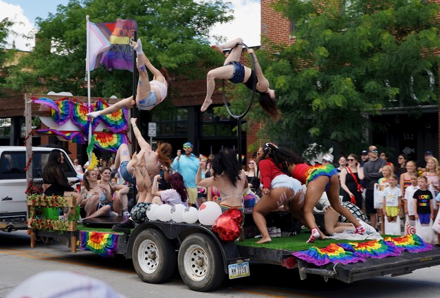 Twerk float