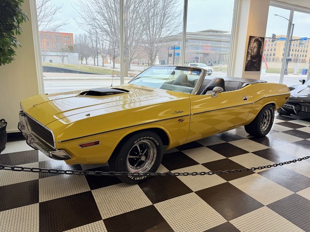 A rad yellow Challenger