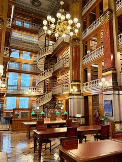 Iowa State Capitol Library staircase