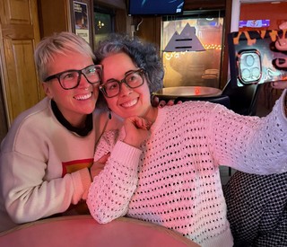 Kari Brooks - Cousin selfie