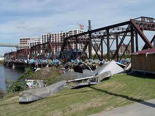 Bridge - Debris hung up on a train bridge