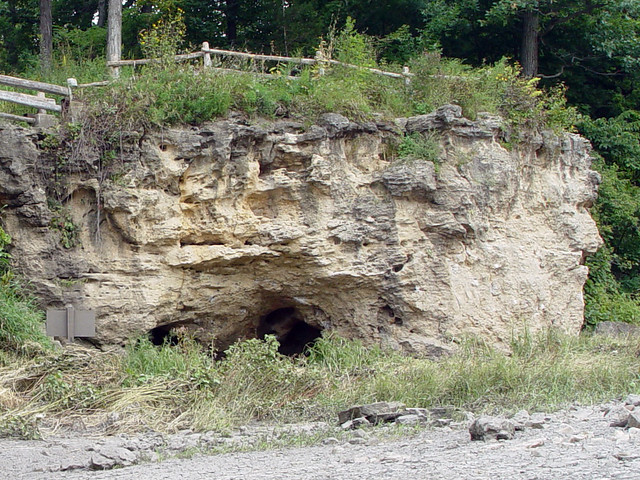 Cave at the Palisades