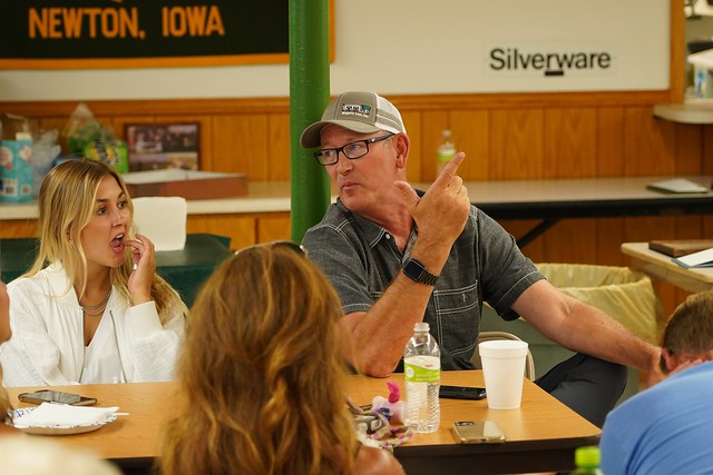 Jerry telling stories