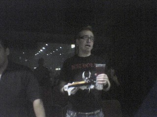 Metallica - Harper eating a lot at Metallica