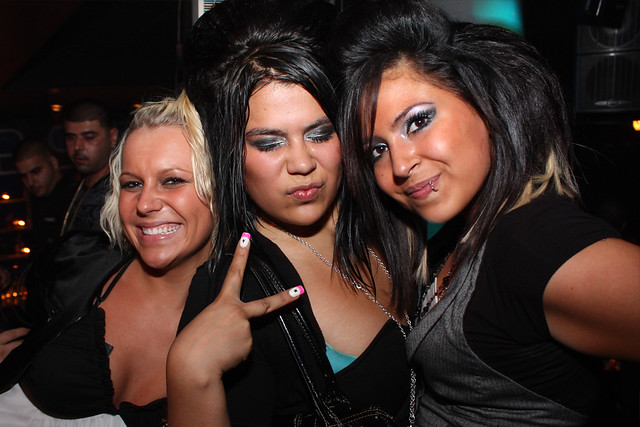 Chicks at Soundbar