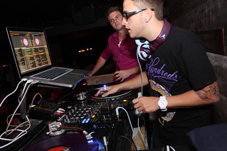 DJ Diverse gettin started at Angels & Kings