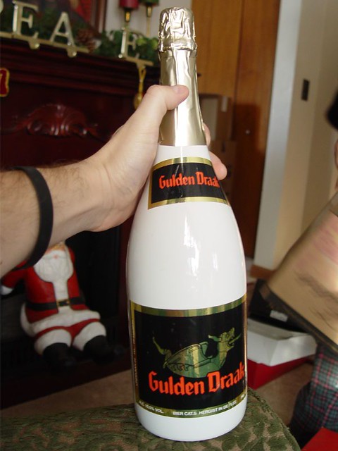 A giant Gulden Draak