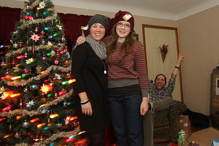 Kari, Heather, and a nice photobomb by Vic