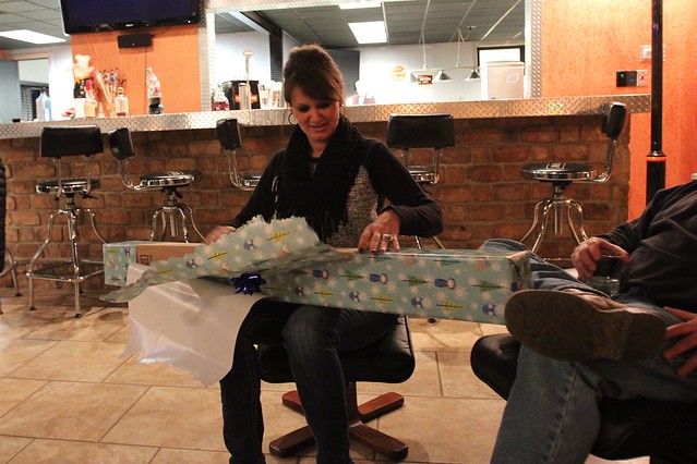 Exchanging gifts at the shop