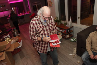 Fillin out them cards