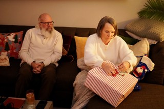 Christmas - Opening gifts