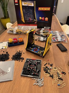 The little pac-dots were each 4 pieces, heh