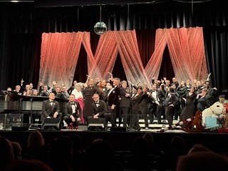 DJ Play a Christmas Song