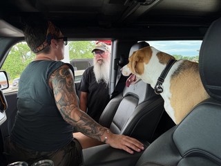 Road trips aligned and we randomly met up with Kari's dad at a gas station on the way outta town