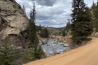Covid-19 - Driving through 11-mile canyon