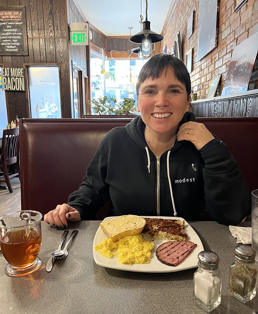 Fuelin up before snowboarding. This breakfast spot was so good.