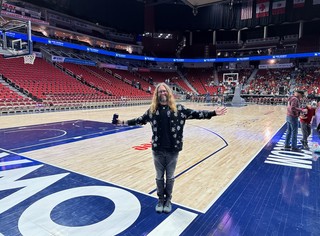 Huge nerd acts like nerd on basketball court