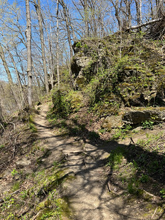 Hiking - Lookin for a cave