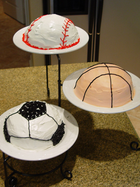 Bre'anna's Ball Cakes
