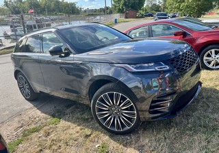 Range Rover - Big time off-roading in the Range