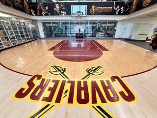 Cavaliers court