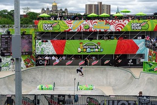 Skateboarding - Indy boy